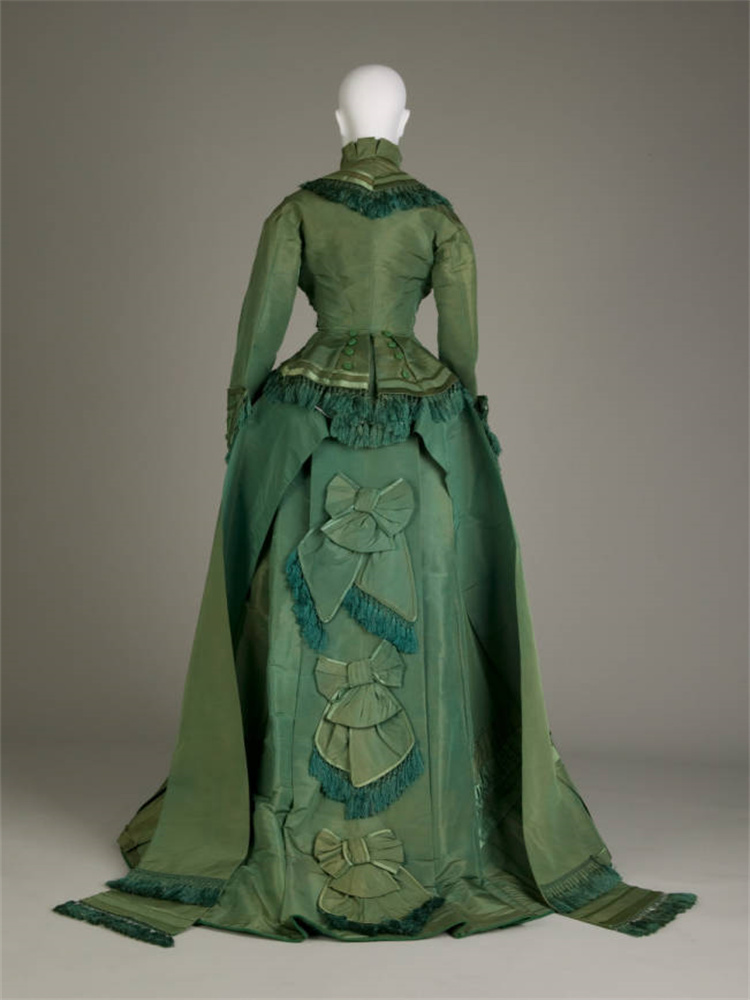 Women'S Fashion Victorian - ชุดเดรสสีเขียวสไตล์วิคตอเรียนยุค 1870 ชุดบอลกาวน์สีเขียว ชุดประวัติศาสตร์ยุควิคตอเรียน ชุดเดรสวันสงครามกลางเมือง ชุดเดรสสีเขียวแบบดัชเชส